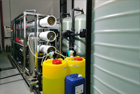 11.EDI pure water system 11.El sistema de agua pura.